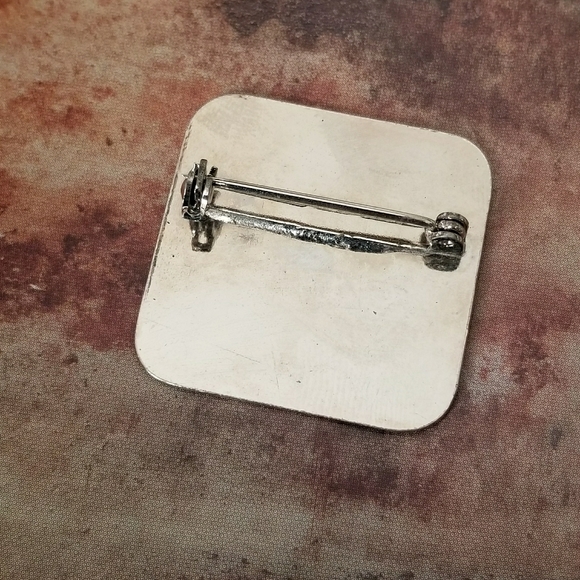 Relisted -Abstract Silver with blue squiggle brooch pin - Picture 6 of 6